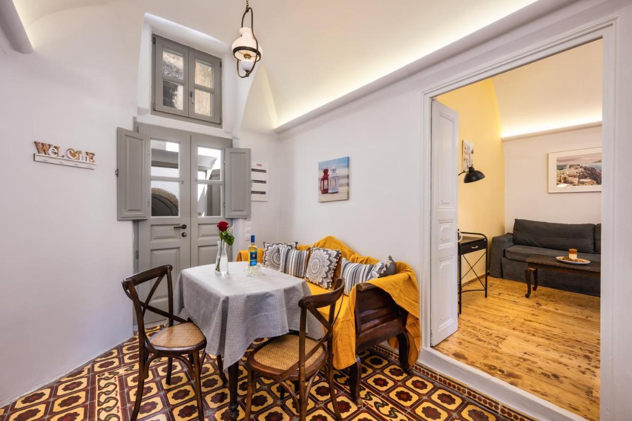450 Years Castle House For 2-5 People/Jacuzzi Villa Emporio  ภายนอก รูปภาพ